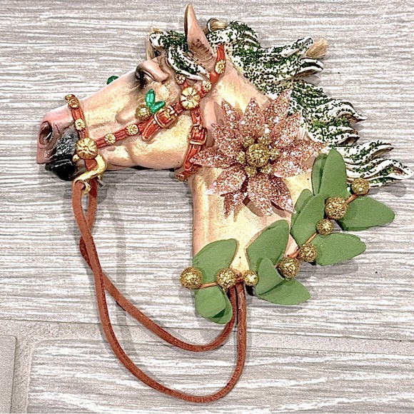 🎉HOST PICK!🎉Holiday Horses: “Wish” design. Decorated horse Christmas ornament - Picture 3 of 13